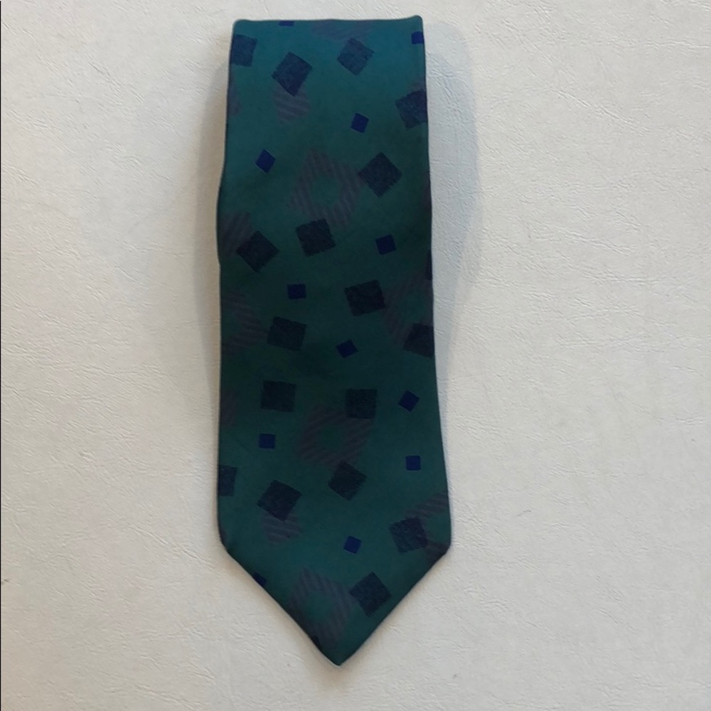 Yves Saint Laurent 💯% Silk Tie